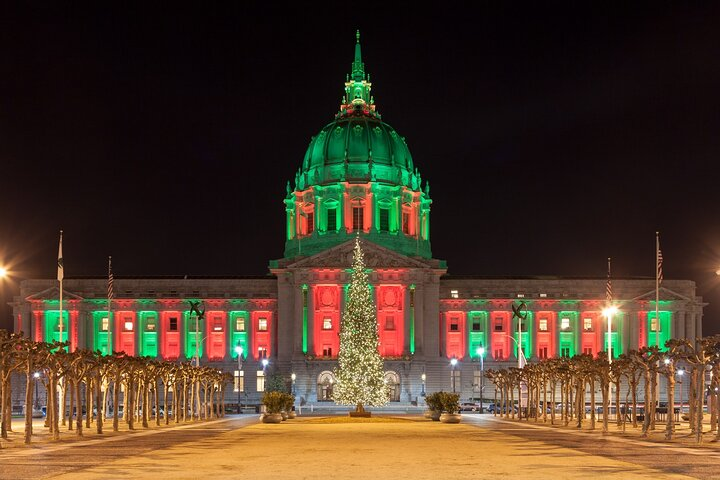 Magical Christmas Wonders: A San Francisco Stroll - Photo 1 of 6